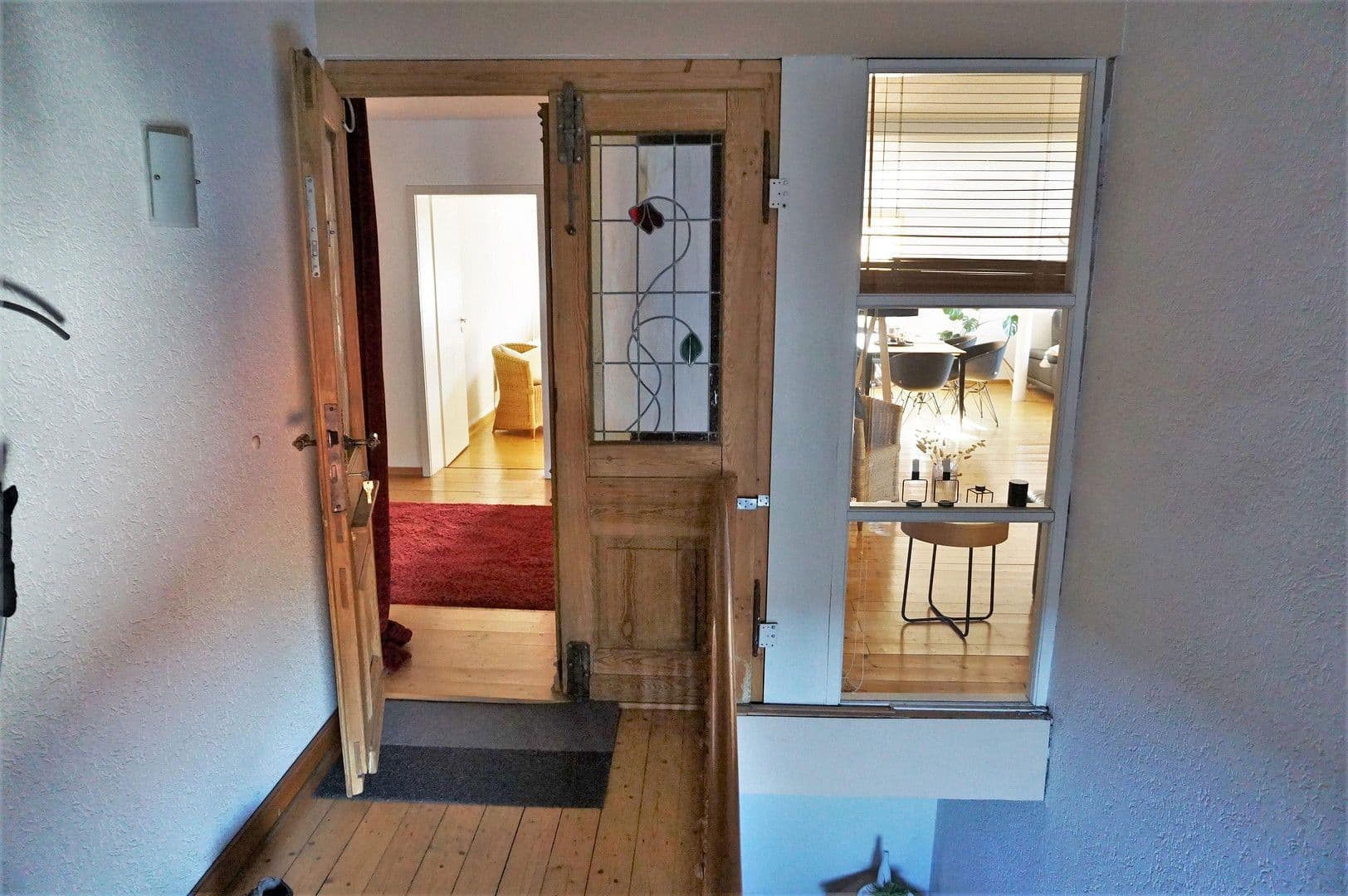 Prenájom bytu 4-izbový 148 m², Rinteln, Dolné Sasko Prenájom bytu 4-izbový 148 m², Rinteln, Dolné Sasko