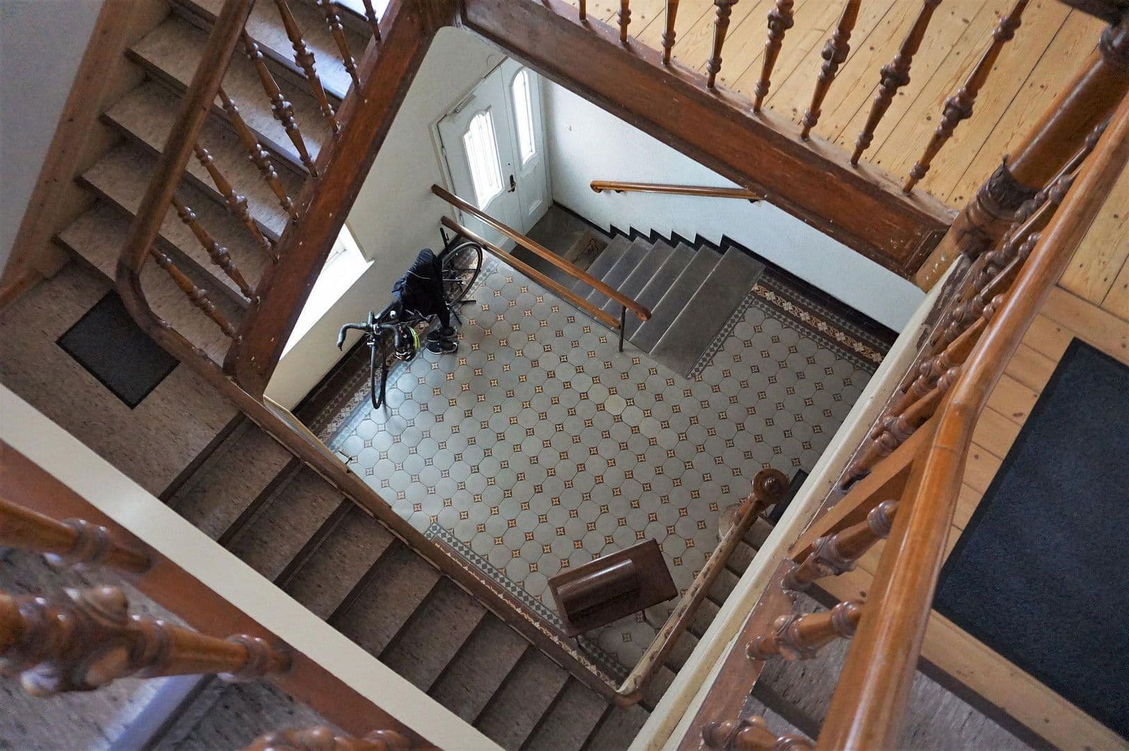 Prenájom bytu 4-izbový 148 m², Rinteln, Dolné Sasko Prenájom bytu 4-izbový 148 m², Rinteln, Dolné Sasko