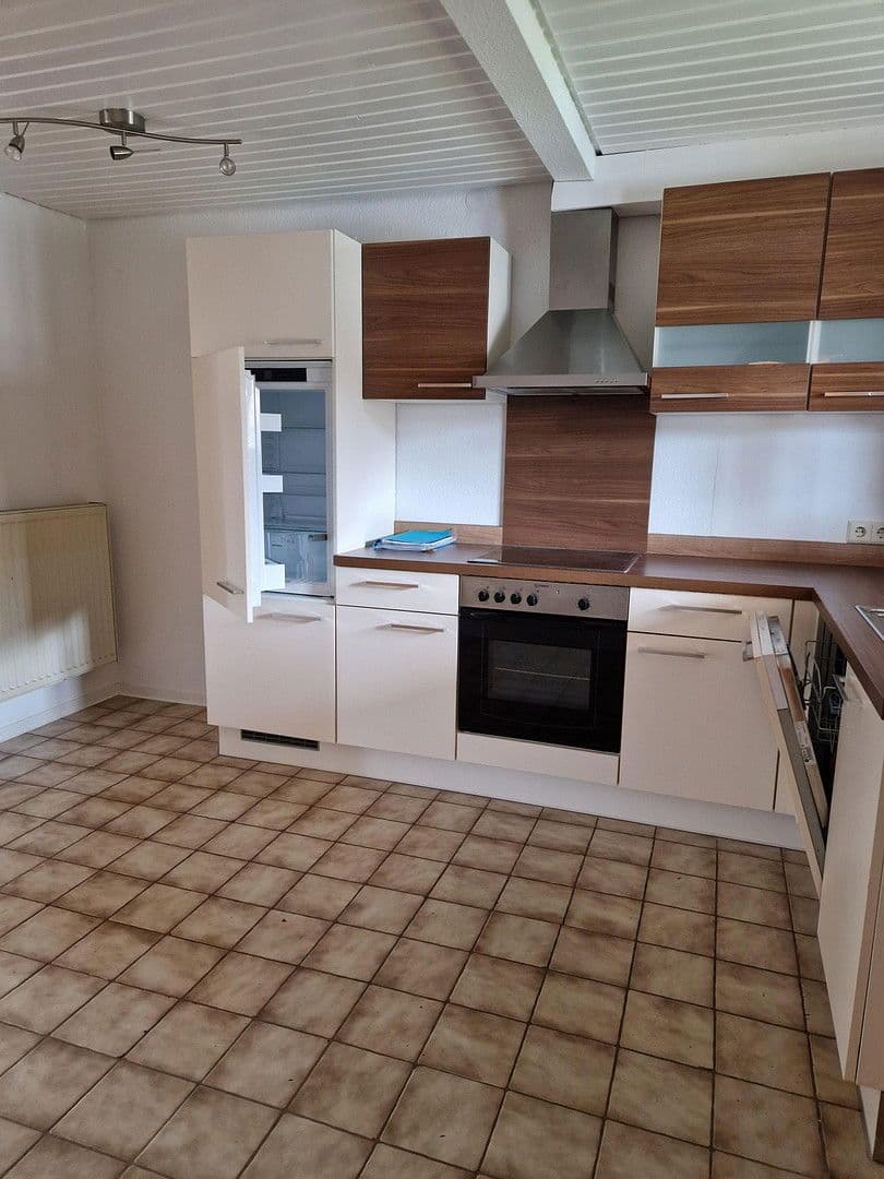 Prenájom bytu 2-izbový 50 m², Weil der Stadt, Bádensko-Wurttembersko Prenájom bytu 2-izbový 50 m², Weil der Stadt, Bádensko-Wurttembersko