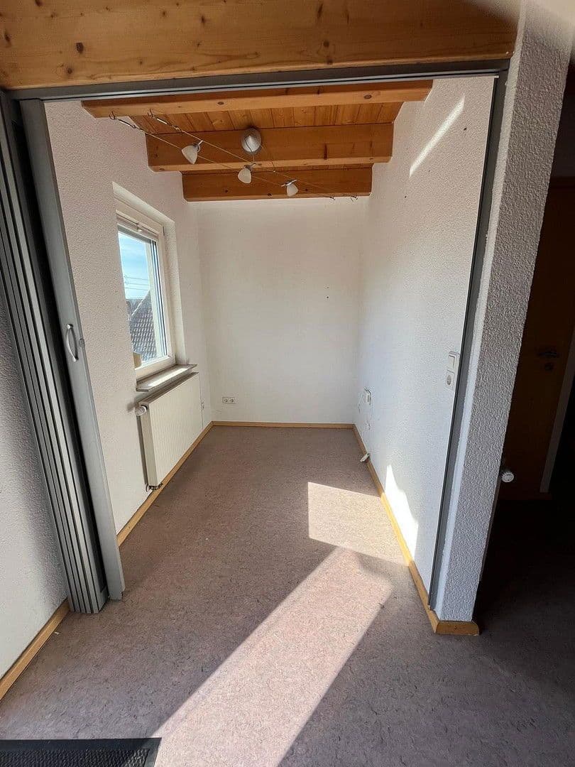 Prenájom bytu 2-izbový 75 m², Weil der Stadt, Bádensko-Wurttembersko Prenájom bytu 2-izbový 75 m², Weil der Stadt, Bádensko-Wurttembersko