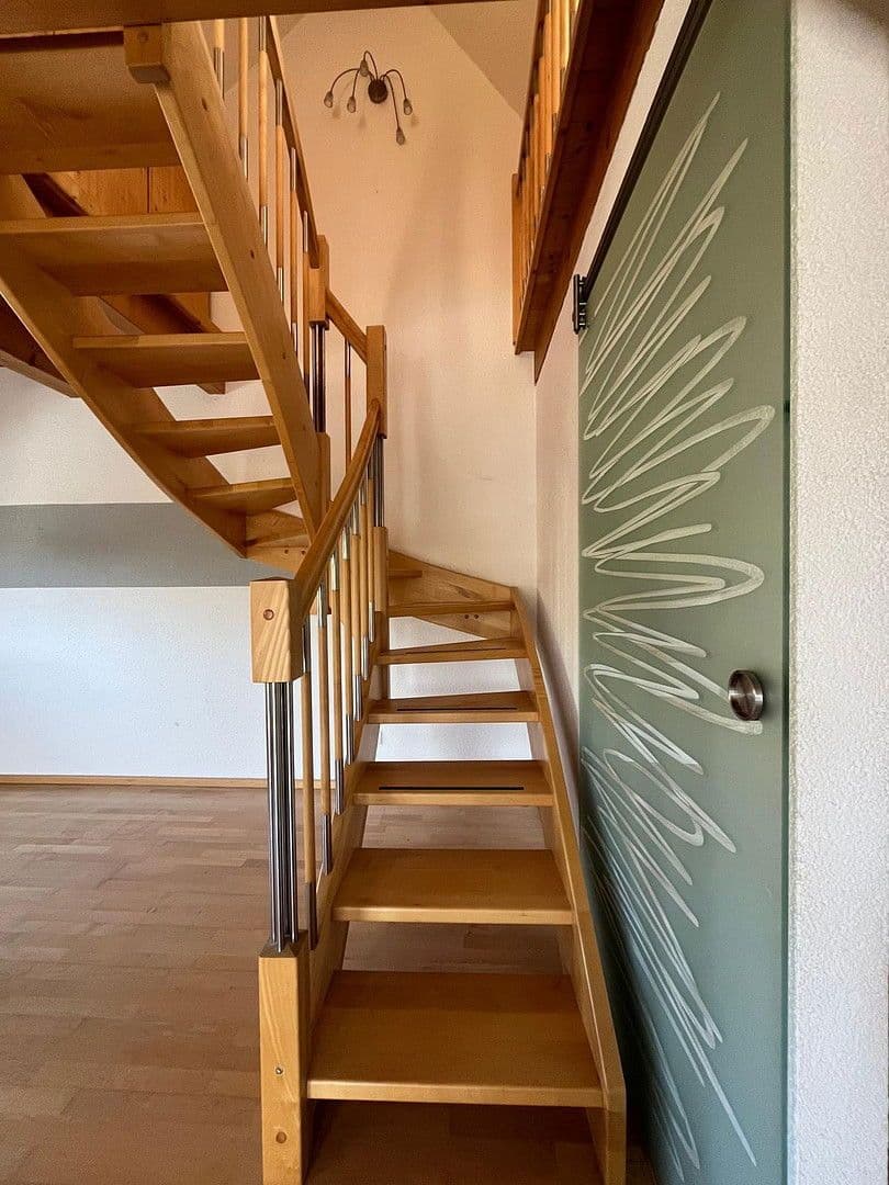 Prenájom bytu 2-izbový 75 m², Weil der Stadt, Bádensko-Wurttembersko Prenájom bytu 2-izbový 75 m², Weil der Stadt, Bádensko-Wurttembersko