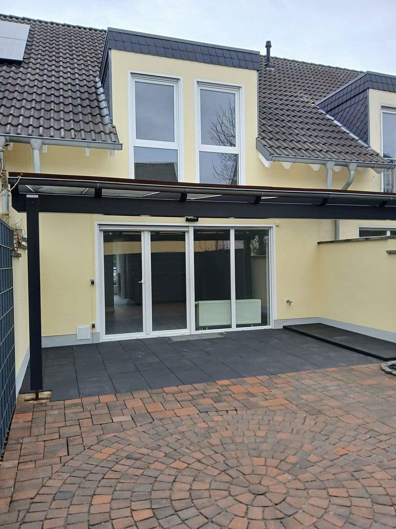 Predaj domu 122 m², pozemek 141 m², Christine-Siegberg-Straße 3, Troisdorf, Severné Porýnie - Westfálsko Predaj domu 122 m², pozemek 141 m², Christine-Siegberg-Straße 3, Troisdorf, Severné Porýnie - Westfálsko