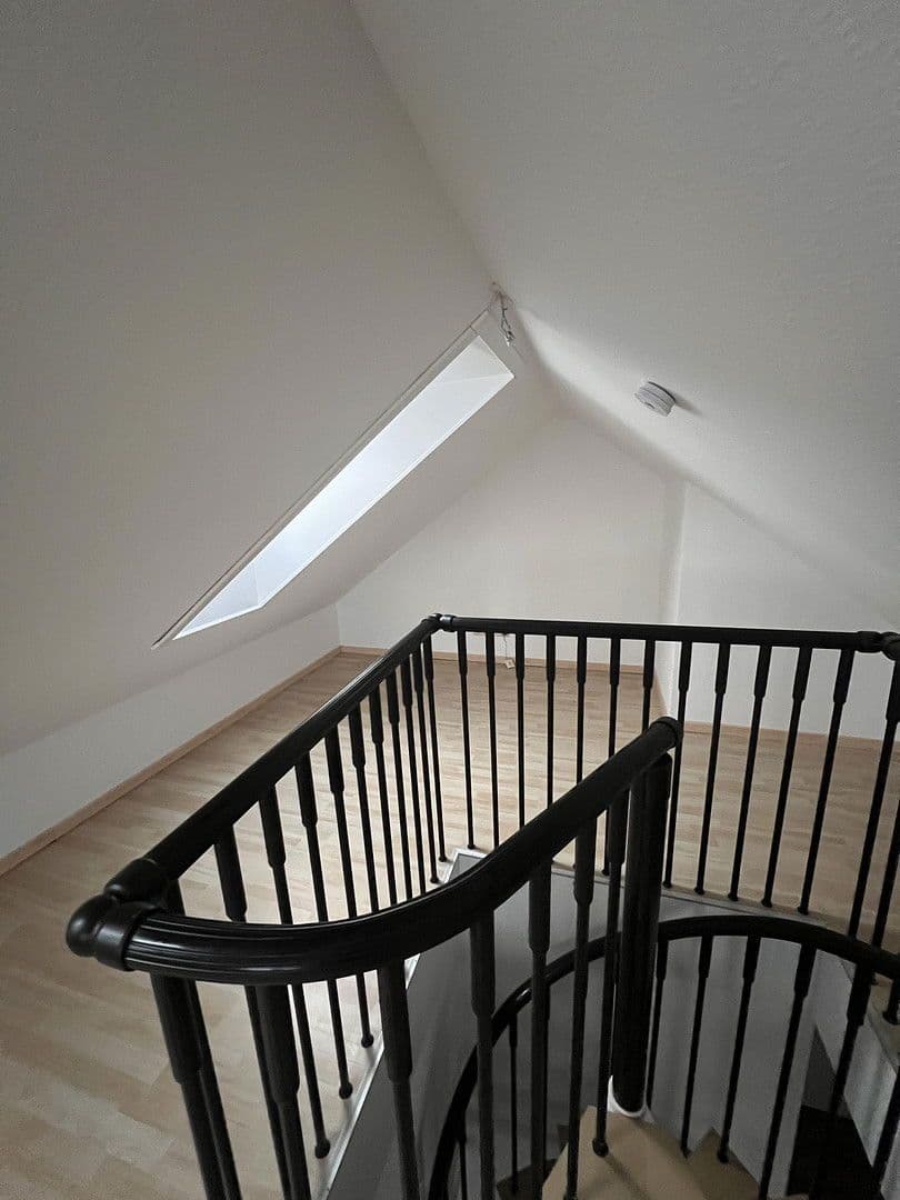 Prenájom bytu 2-izbový 74 m², Fürth, Bavorsko Prenájom bytu 2-izbový 74 m², Fürth, Bavorsko