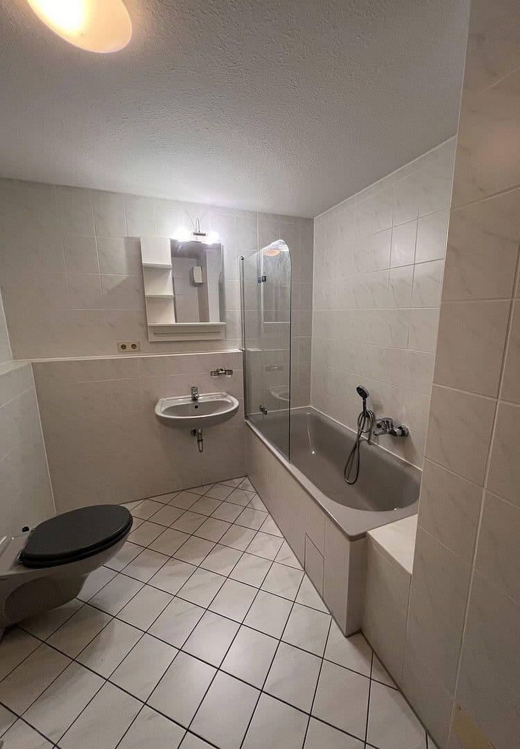 Prenájom bytu 2-izbový 74 m², Fürth, Bavorsko Prenájom bytu 2-izbový 74 m², Fürth, Bavorsko