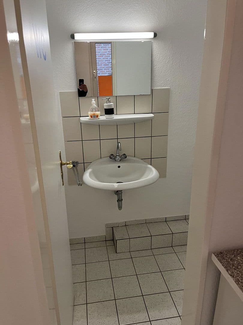 Prenájom nebytového priestoru 80 m², Lingen (Ems), Dolné Sasko Prenájom nebytového priestoru 80 m², Lingen (Ems), Dolné Sasko