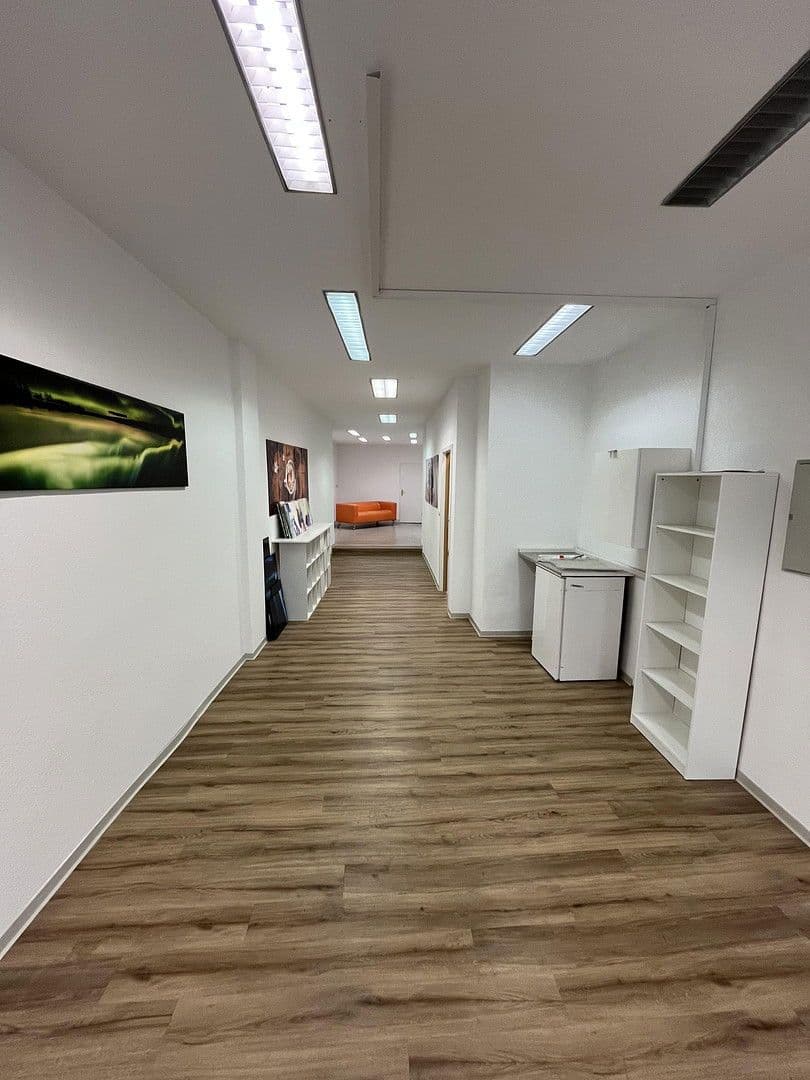 Prenájom nebytového priestoru 80 m², Lingen (Ems), Dolné Sasko Prenájom nebytového priestoru 80 m², Lingen (Ems), Dolné Sasko
