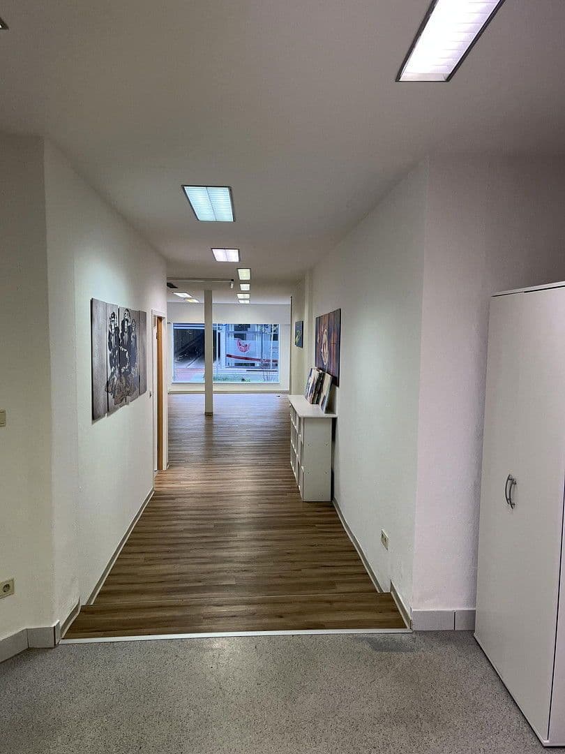 Prenájom nebytového priestoru 80 m², Lingen (Ems), Dolné Sasko Prenájom nebytového priestoru 80 m², Lingen (Ems), Dolné Sasko