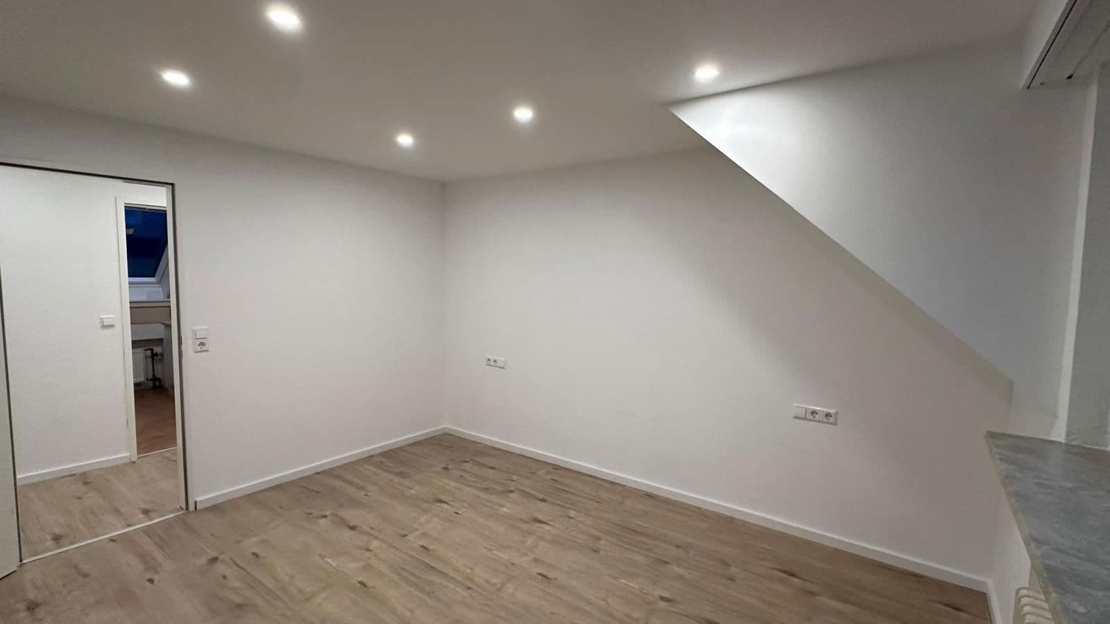 Prenájom bytu 3-izbový 63 m², Kirchstr. 12, Deizisau, Bádensko-Wurttembersko Prenájom bytu 3-izbový 63 m², Kirchstr. 12, Deizisau, Bádensko-Wurttembersko