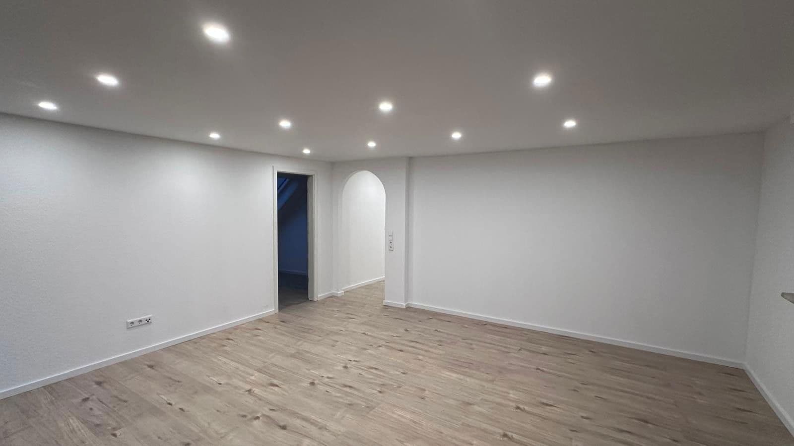 Prenájom bytu 3-izbový 63 m², Kirchstr. 12, Deizisau, Bádensko-Wurttembersko Prenájom bytu 3-izbový 63 m², Kirchstr. 12, Deizisau, Bádensko-Wurttembersko