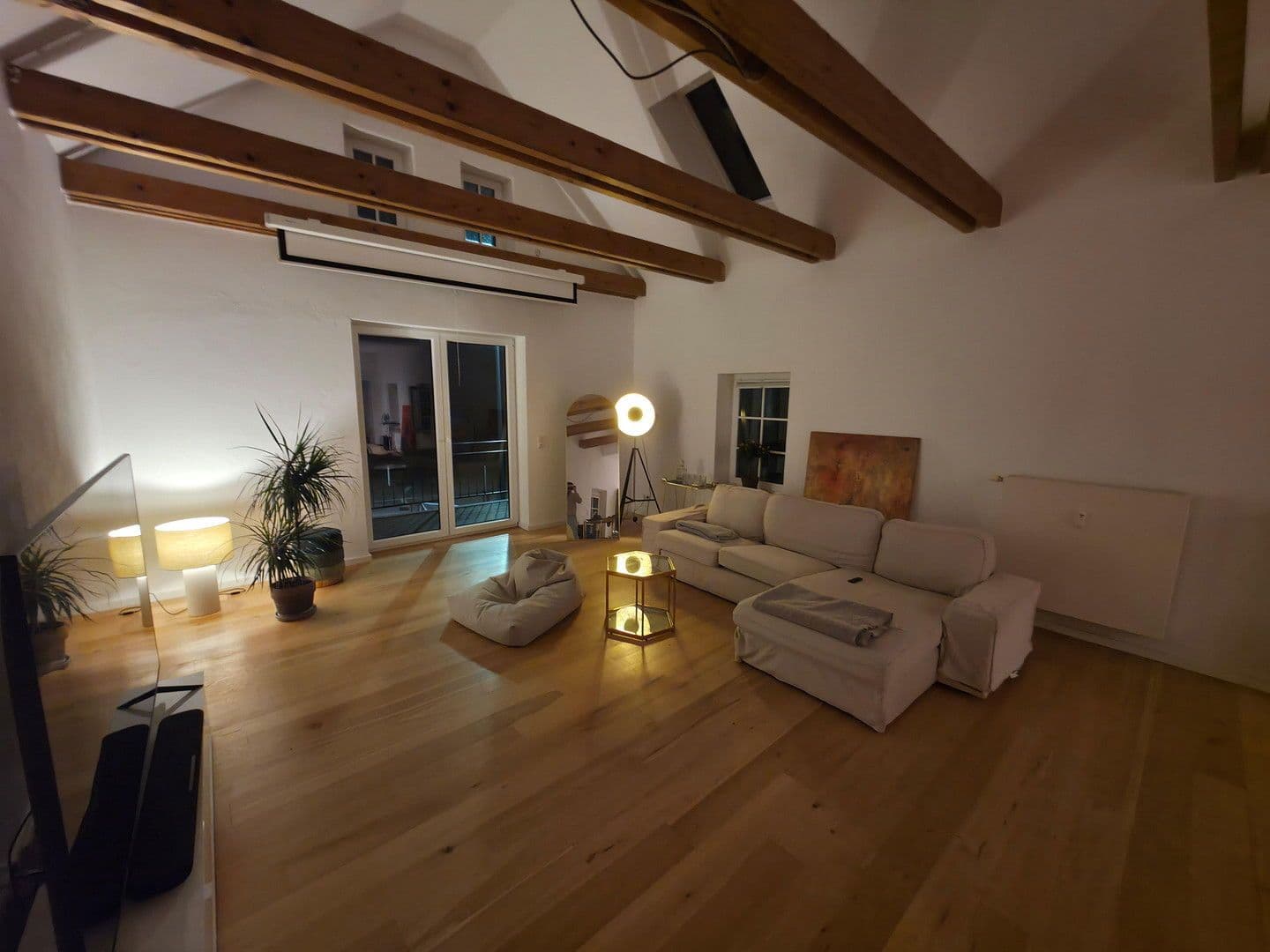 Prenájom bytu 2-izbový 90 m², Von-Bassenheim-Straße 2, Euskirchen, Severné Porýnie - Westfálsko Prenájom bytu 2-izbový 90 m², Von-Bassenheim-Straße 2, Euskirchen, Severné Porýnie - Westfálsko