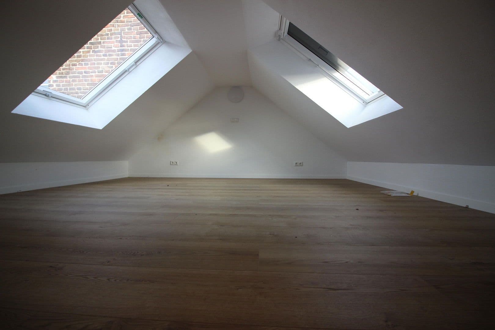 Prenájom bytu 2-izbový 90 m², Von-Bassenheim-Straße 2, Euskirchen, Severné Porýnie - Westfálsko Prenájom bytu 2-izbový 90 m², Von-Bassenheim-Straße 2, Euskirchen, Severné Porýnie - Westfálsko