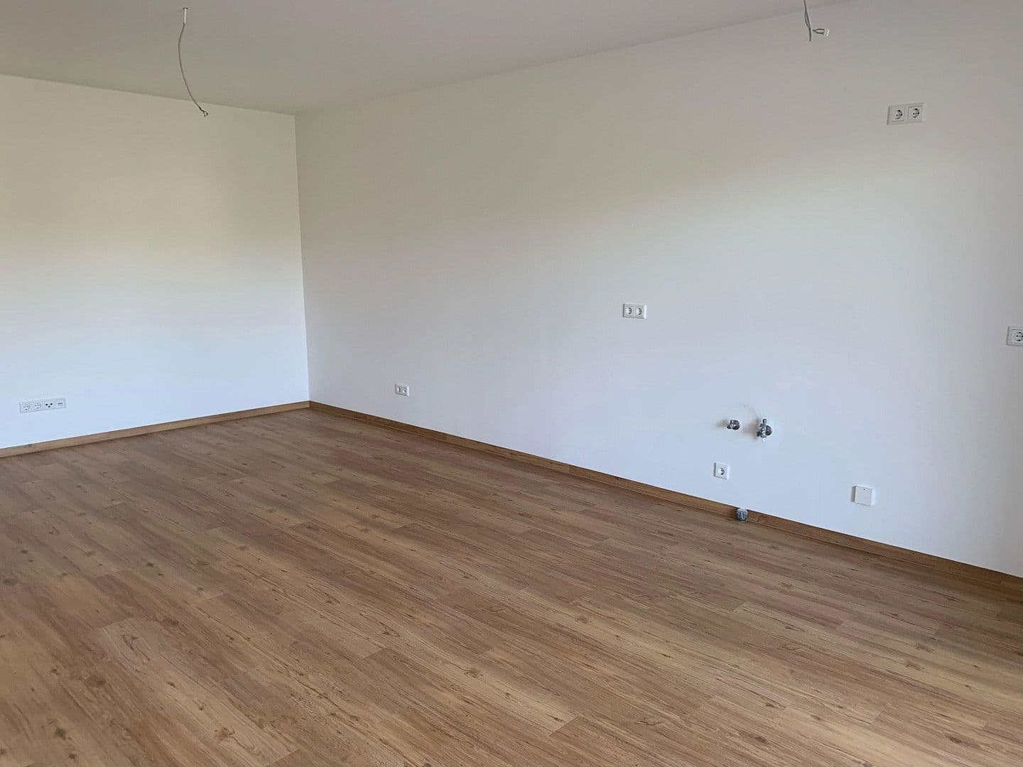 Prenájom bytu 2-izbový 58 m², Lauchheim, Bádensko-Wurttembersko Prenájom bytu 2-izbový 58 m², Lauchheim, Bádensko-Wurttembersko