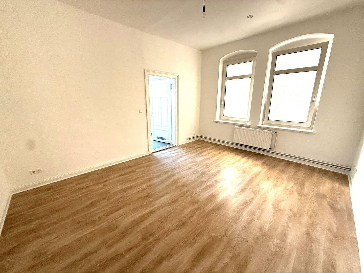 Prenájom bytu 7-izbový 130 m², Orleansstraße 8, Hildesheim, Dolné Sasko Prenájom bytu 7-izbový 130 m², Orleansstraße 8, Hildesheim, Dolné Sasko