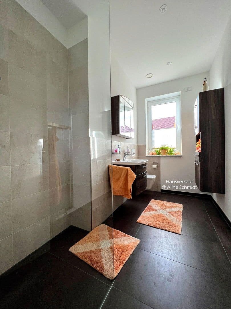 Predaj domu 210 m², pozemek 783 m², Radebeul, Sasko Predaj domu 210 m², pozemek 783 m², Radebeul, Sasko