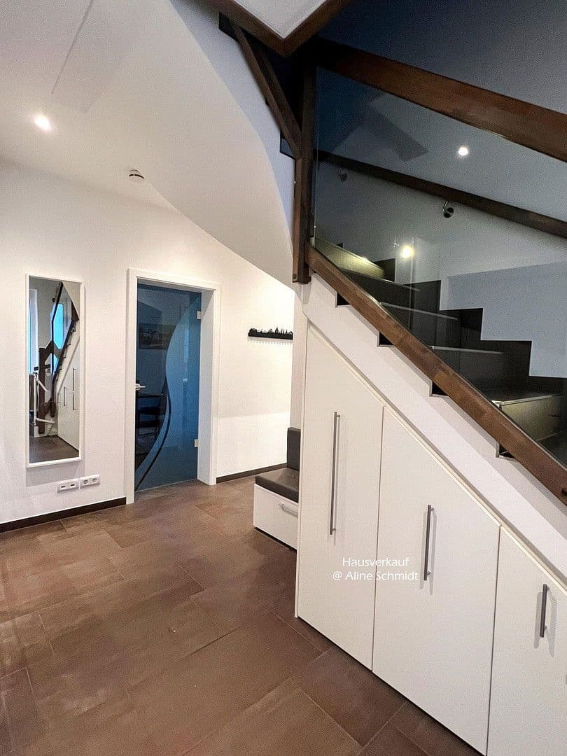 Predaj domu 210 m², pozemek 783 m², Radebeul, Sasko Predaj domu 210 m², pozemek 783 m², Radebeul, Sasko