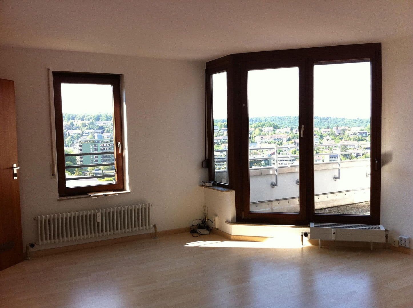 Prenájom bytu 2-izbový 94 m², Stuttgart, Bádensko-Wurttembersko Prenájom bytu 2-izbový 94 m², Stuttgart, Bádensko-Wurttembersko