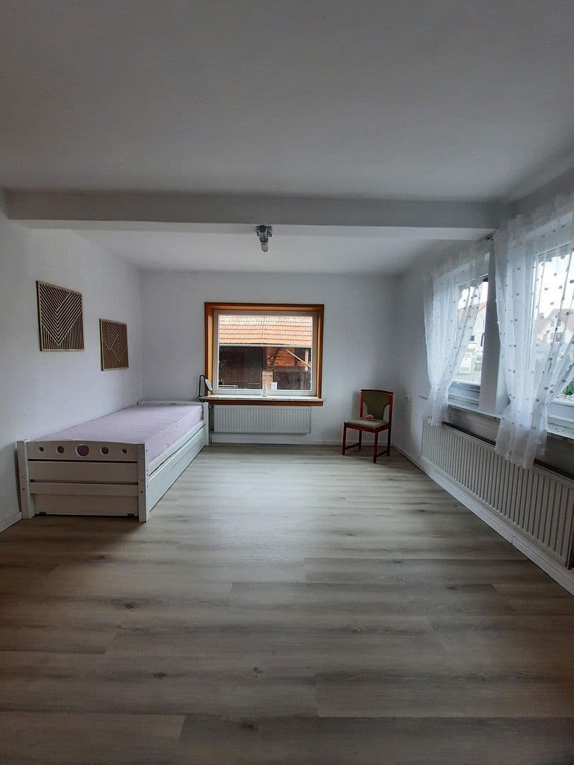 Predaj domu 297 m², pozemek 1.655 m², Dorfstraße 118, Michelstadt, Hesensko Predaj domu 297 m², pozemek 1.655 m², Dorfstraße 118, Michelstadt, Hesensko