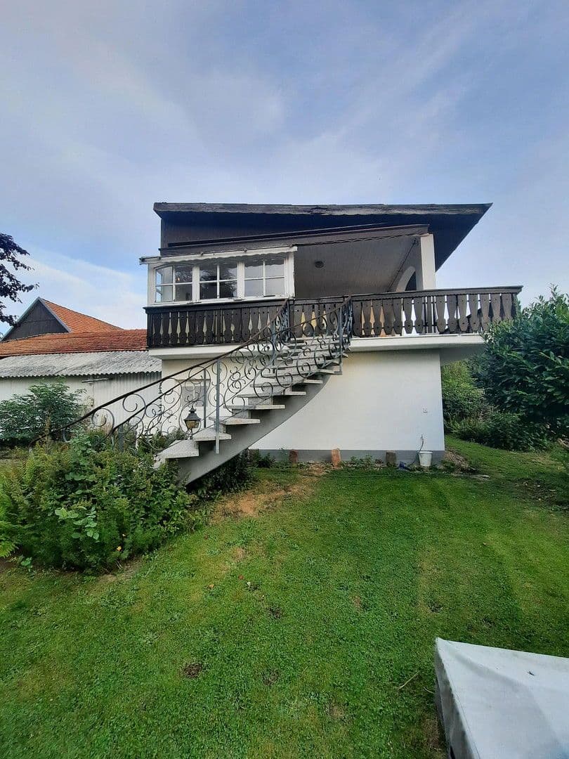 Predaj domu 297 m², pozemek 1.655 m², Dorfstraße 118, Michelstadt, Hesensko Predaj domu 297 m², pozemek 1.655 m², Dorfstraße 118, Michelstadt, Hesensko