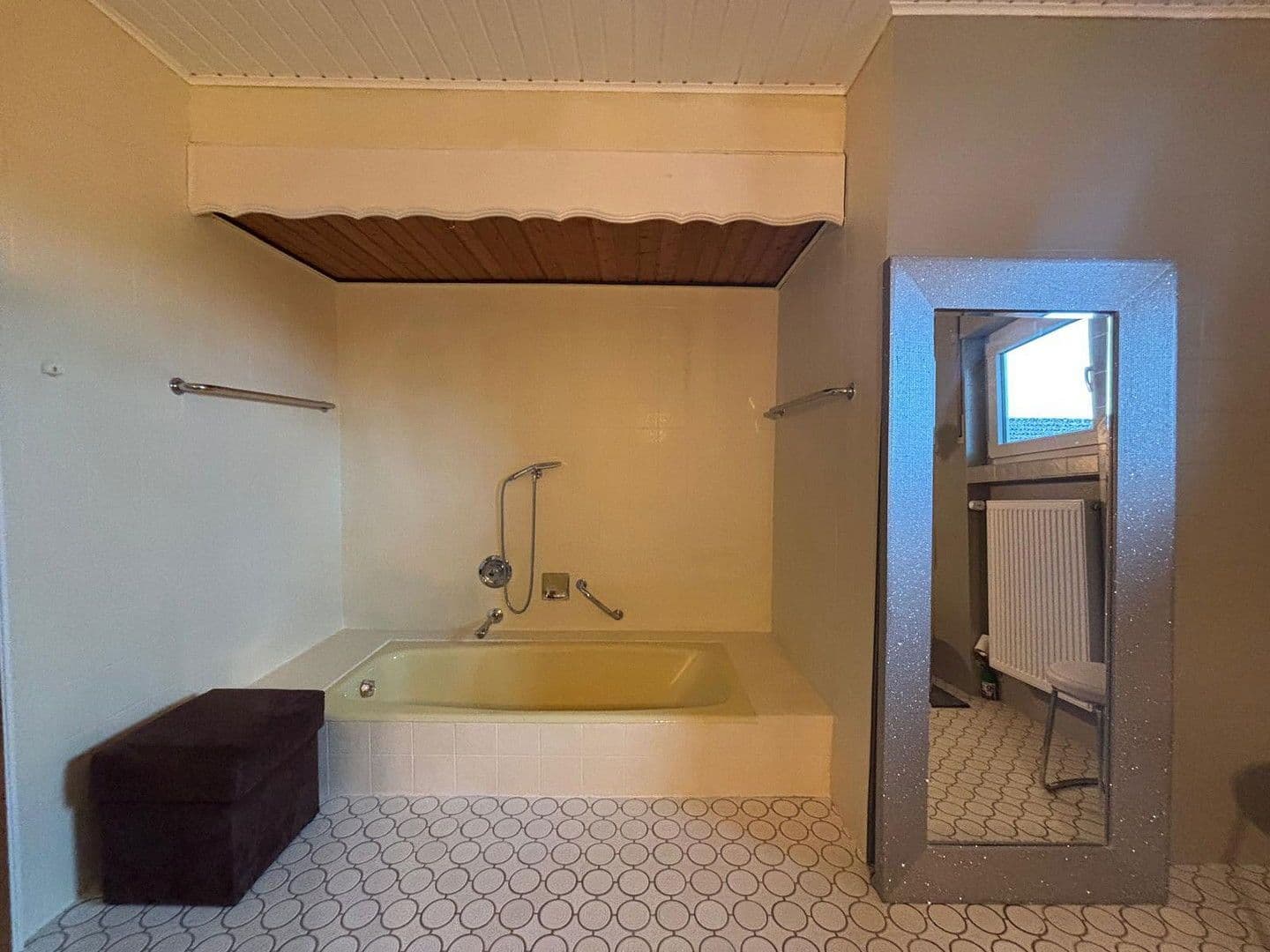 Predaj domu 297 m², pozemek 1.655 m², Dorfstraße 118, Michelstadt, Hesensko Predaj domu 297 m², pozemek 1.655 m², Dorfstraße 118, Michelstadt, Hesensko