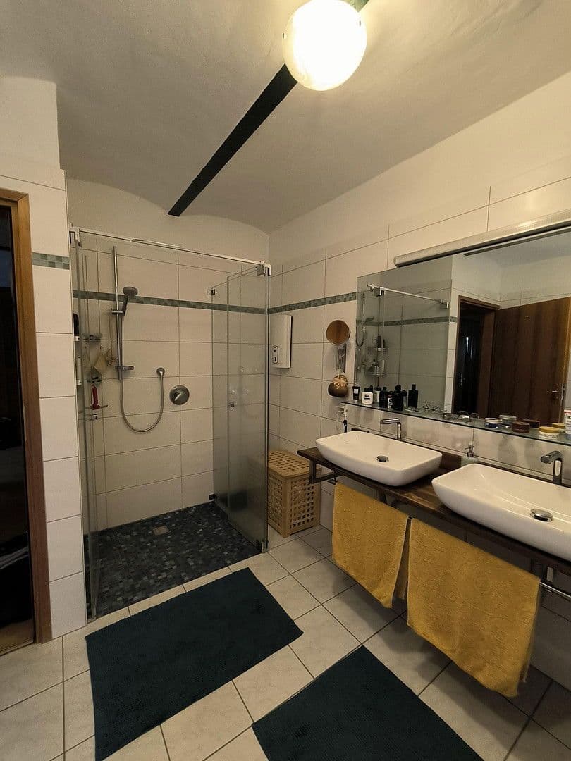 Predaj domu 325 m², pozemek 757 m², Friedhofstr. 2, Lautertal (Odenwald), Hesensko Predaj domu 325 m², pozemek 757 m², Friedhofstr. 2, Lautertal (Odenwald), Hesensko