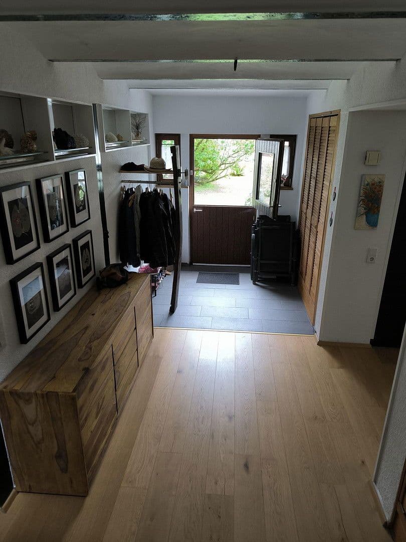 Predaj domu 325 m², pozemek 757 m², Friedhofstr. 2, Lautertal (Odenwald), Hesensko Predaj domu 325 m², pozemek 757 m², Friedhofstr. 2, Lautertal (Odenwald), Hesensko