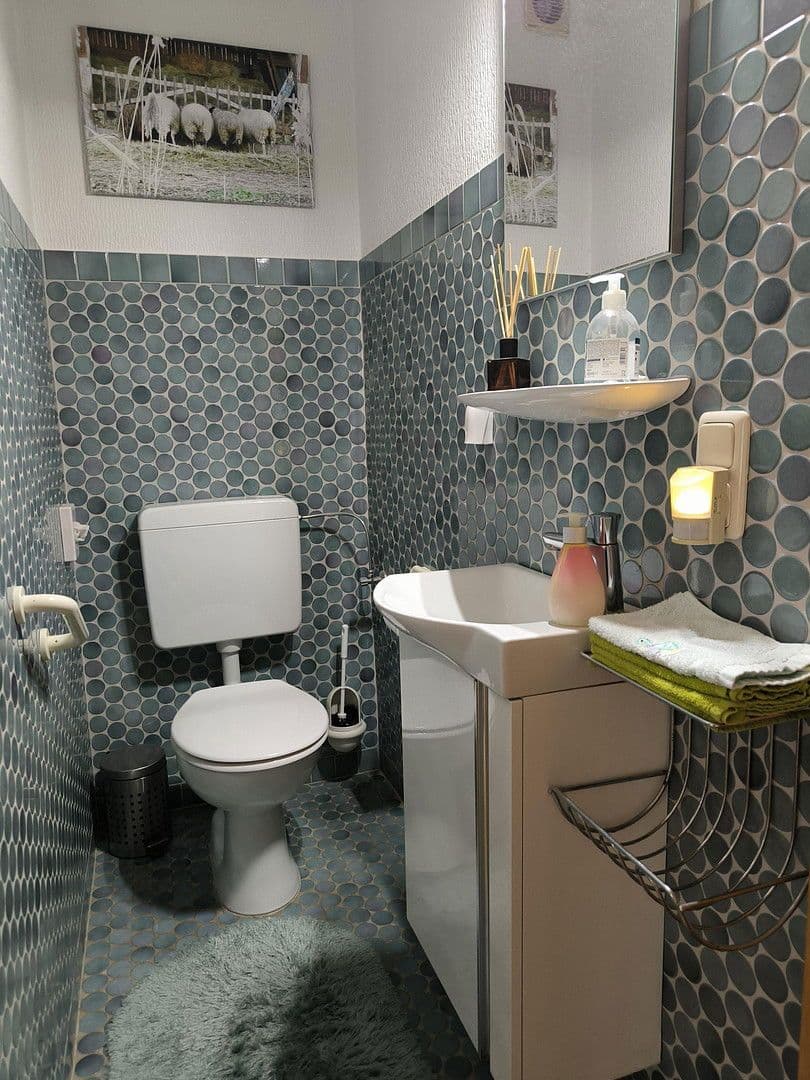 Predaj domu 325 m², pozemek 757 m², Friedhofstr. 2, Lautertal (Odenwald), Hesensko Predaj domu 325 m², pozemek 757 m², Friedhofstr. 2, Lautertal (Odenwald), Hesensko