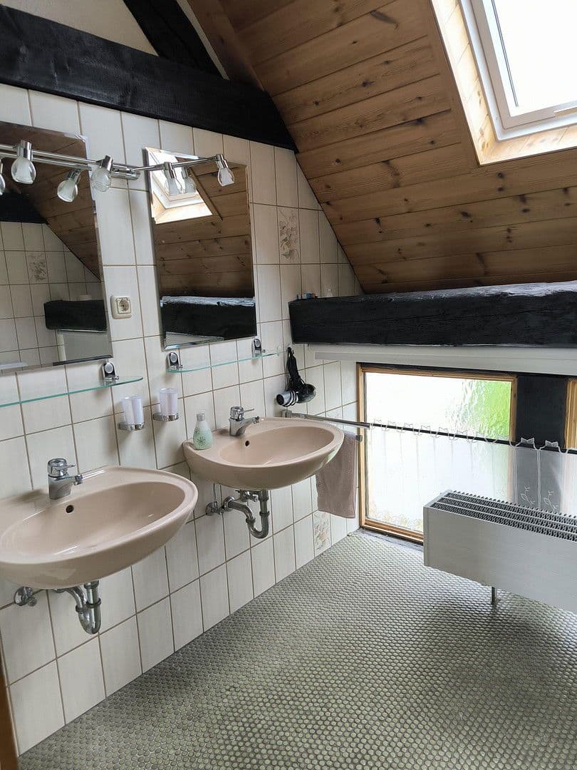 Predaj domu 325 m², pozemek 757 m², Friedhofstr. 2, Lautertal (Odenwald), Hesensko Predaj domu 325 m², pozemek 757 m², Friedhofstr. 2, Lautertal (Odenwald), Hesensko