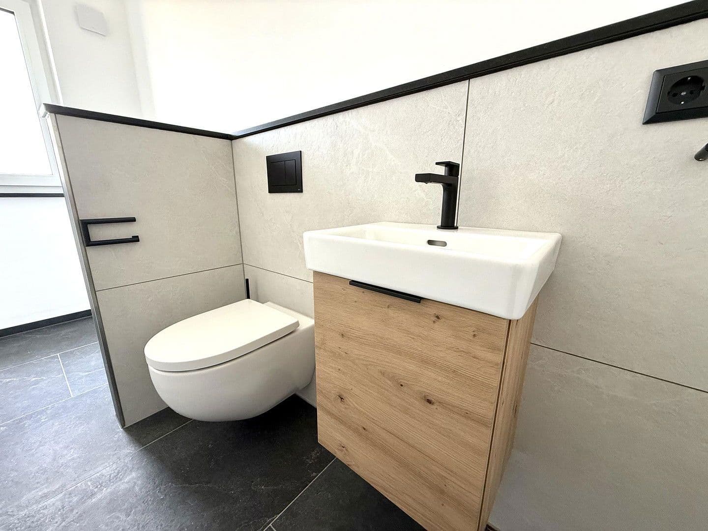 Prenájom bytu 4-izbový 111 m², Prachatitzer Straße 7, Passau, Bavorsko Prenájom bytu 4-izbový 111 m², Prachatitzer Straße 7, Passau, Bavorsko