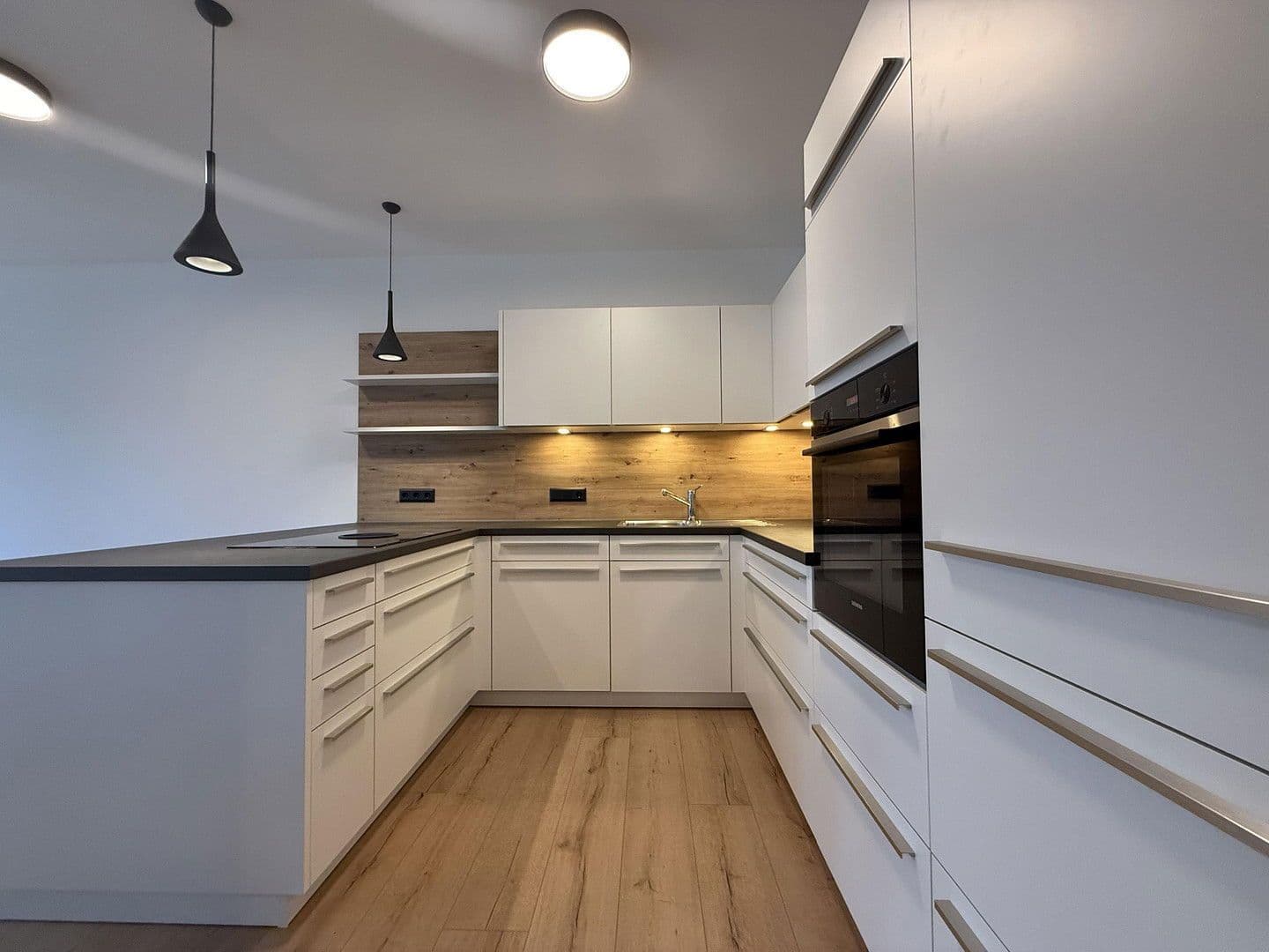 Prenájom bytu 4-izbový 111 m², Prachatitzer Straße 7, Passau, Bavorsko Prenájom bytu 4-izbový 111 m², Prachatitzer Straße 7, Passau, Bavorsko