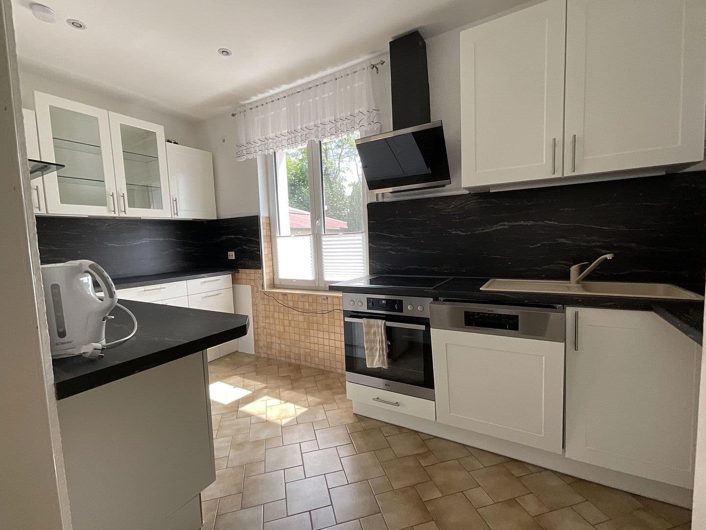 Predaj domu 225 m², pozemek 810 m², Karl-Marx-Straße 51, Schulzendorf, Brandenbursko Predaj domu 225 m², pozemek 810 m², Karl-Marx-Straße 51, Schulzendorf, Brandenbursko