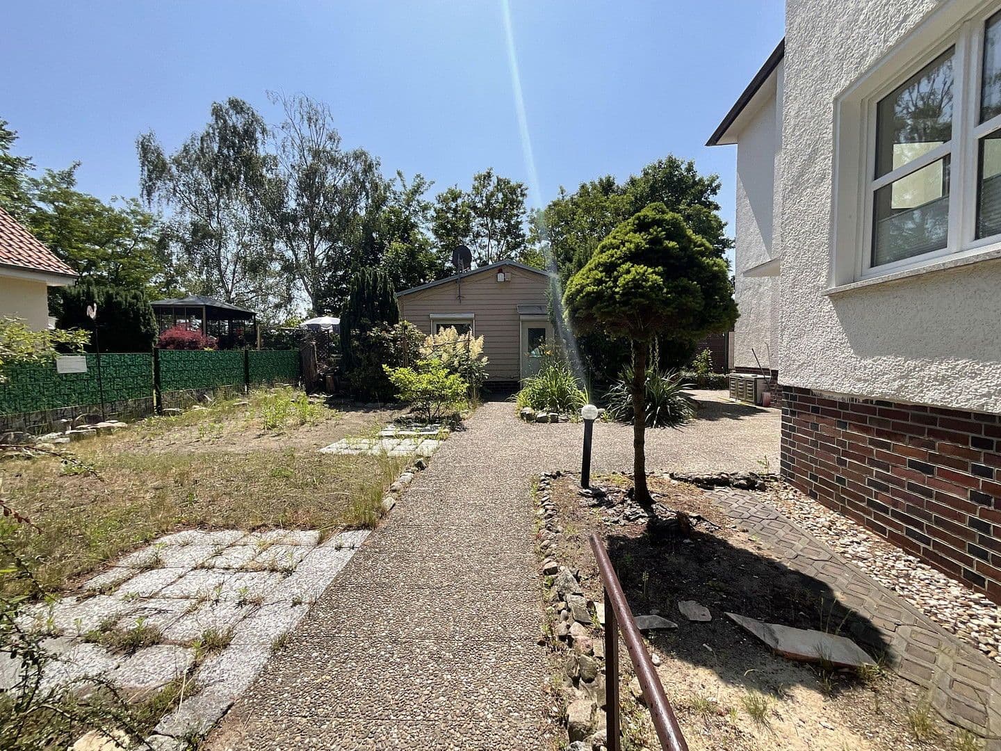 Predaj domu 225 m², pozemek 810 m², Karl-Marx-Straße 51, Schulzendorf, Brandenbursko Predaj domu 225 m², pozemek 810 m², Karl-Marx-Straße 51, Schulzendorf, Brandenbursko