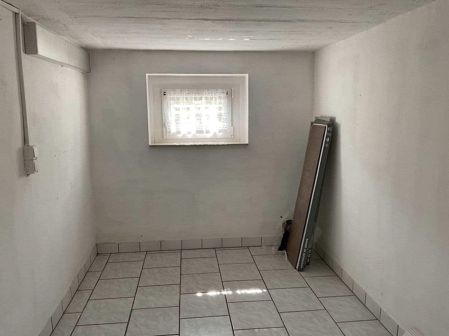 Predaj domu 225 m², pozemek 810 m², Karl-Marx-Straße 51, Schulzendorf, Brandenbursko Predaj domu 225 m², pozemek 810 m², Karl-Marx-Straße 51, Schulzendorf, Brandenbursko