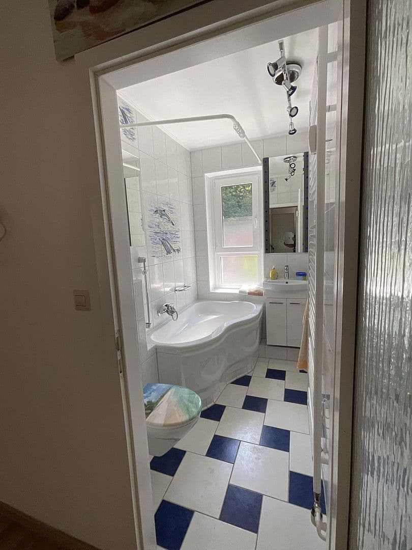 Predaj domu 225 m², pozemek 810 m², Karl-Marx-Straße 51, Schulzendorf, Brandenbursko Predaj domu 225 m², pozemek 810 m², Karl-Marx-Straße 51, Schulzendorf, Brandenbursko