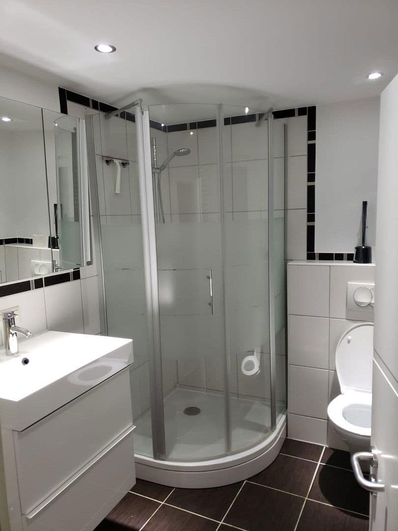 Predaj domu 198 m², pozemek 345 m², Hauptstrasse 16, Hirschhorn/Pfalz, Porýnie-Falcko Predaj domu 198 m², pozemek 345 m², Hauptstrasse 16, Hirschhorn/Pfalz, Porýnie-Falcko