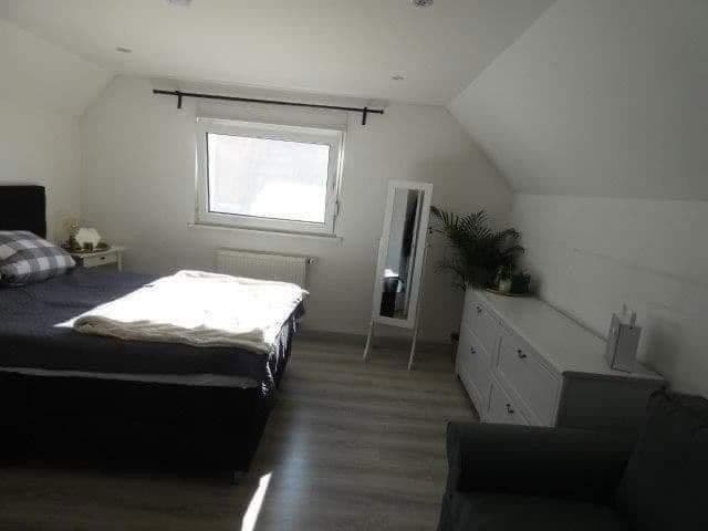 Predaj domu 198 m², pozemek 345 m², Hauptstrasse 16, Hirschhorn/Pfalz, Porýnie-Falcko Predaj domu 198 m², pozemek 345 m², Hauptstrasse 16, Hirschhorn/Pfalz, Porýnie-Falcko