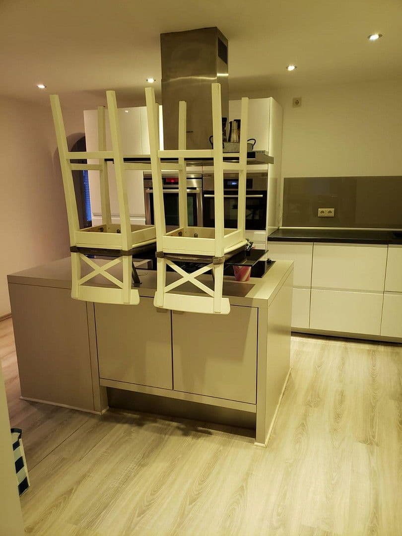 Predaj domu 198 m², pozemek 345 m², Hauptstrasse 16, Hirschhorn/Pfalz, Porýnie-Falcko Predaj domu 198 m², pozemek 345 m², Hauptstrasse 16, Hirschhorn/Pfalz, Porýnie-Falcko