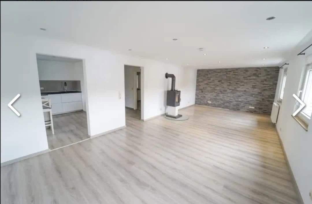 Predaj domu 198 m², pozemek 345 m², Hauptstrasse 16, Hirschhorn/Pfalz, Porýnie-Falcko Predaj domu 198 m², pozemek 345 m², Hauptstrasse 16, Hirschhorn/Pfalz, Porýnie-Falcko