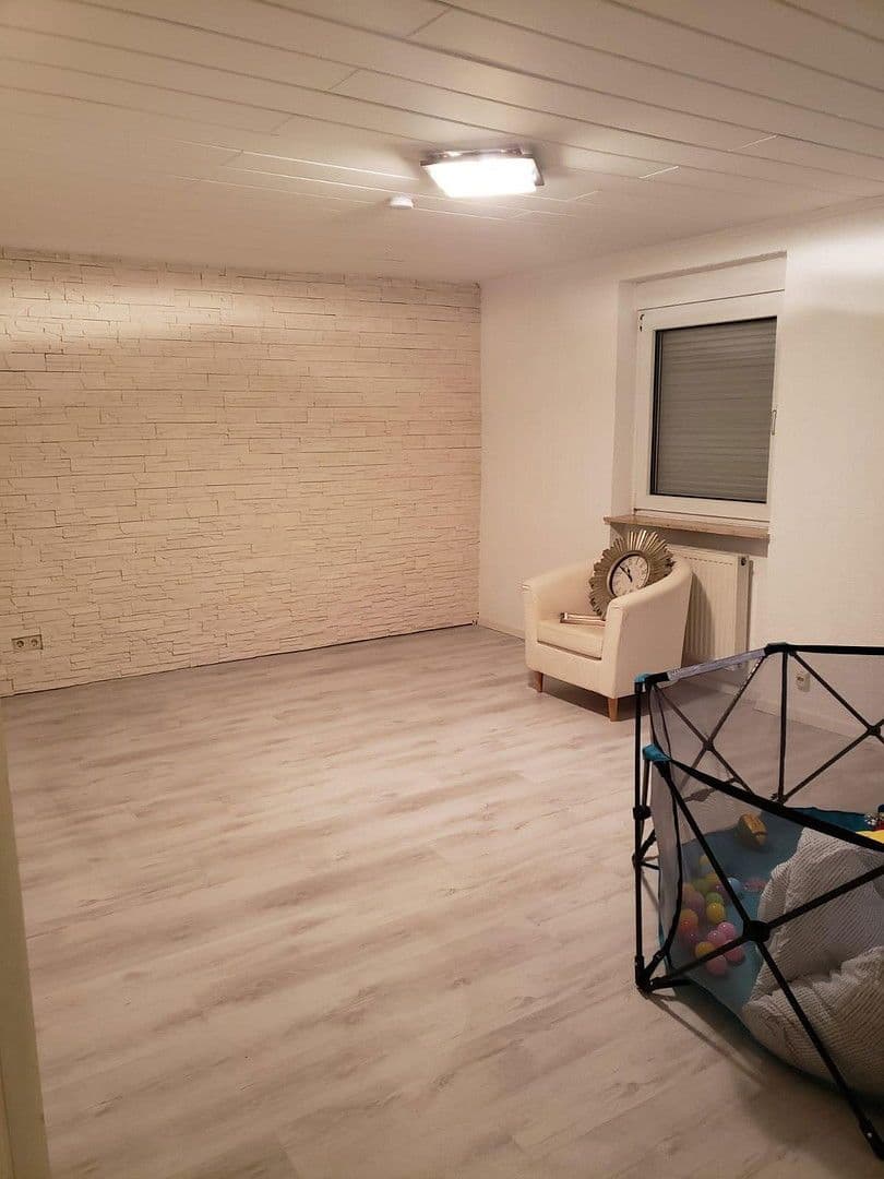 Predaj domu 198 m², pozemek 345 m², Hauptstrasse 16, Hirschhorn/Pfalz, Porýnie-Falcko Predaj domu 198 m², pozemek 345 m², Hauptstrasse 16, Hirschhorn/Pfalz, Porýnie-Falcko