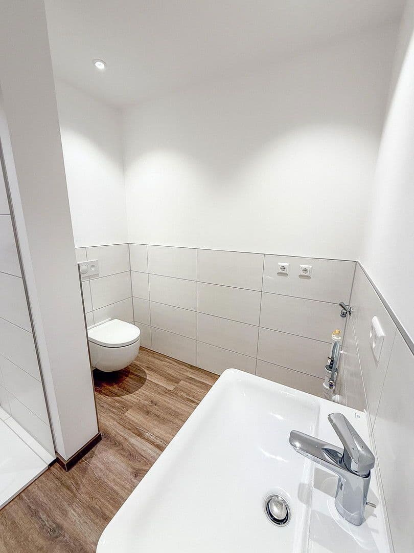 Prenájom bytu 4-izbový 134 m², Baumgartenweg 4, Leutkirch im Allgäu, Bádensko-Wurttembersko Prenájom bytu 4-izbový 134 m², Baumgartenweg 4, Leutkirch im Allgäu, Bádensko-Wurttembersko