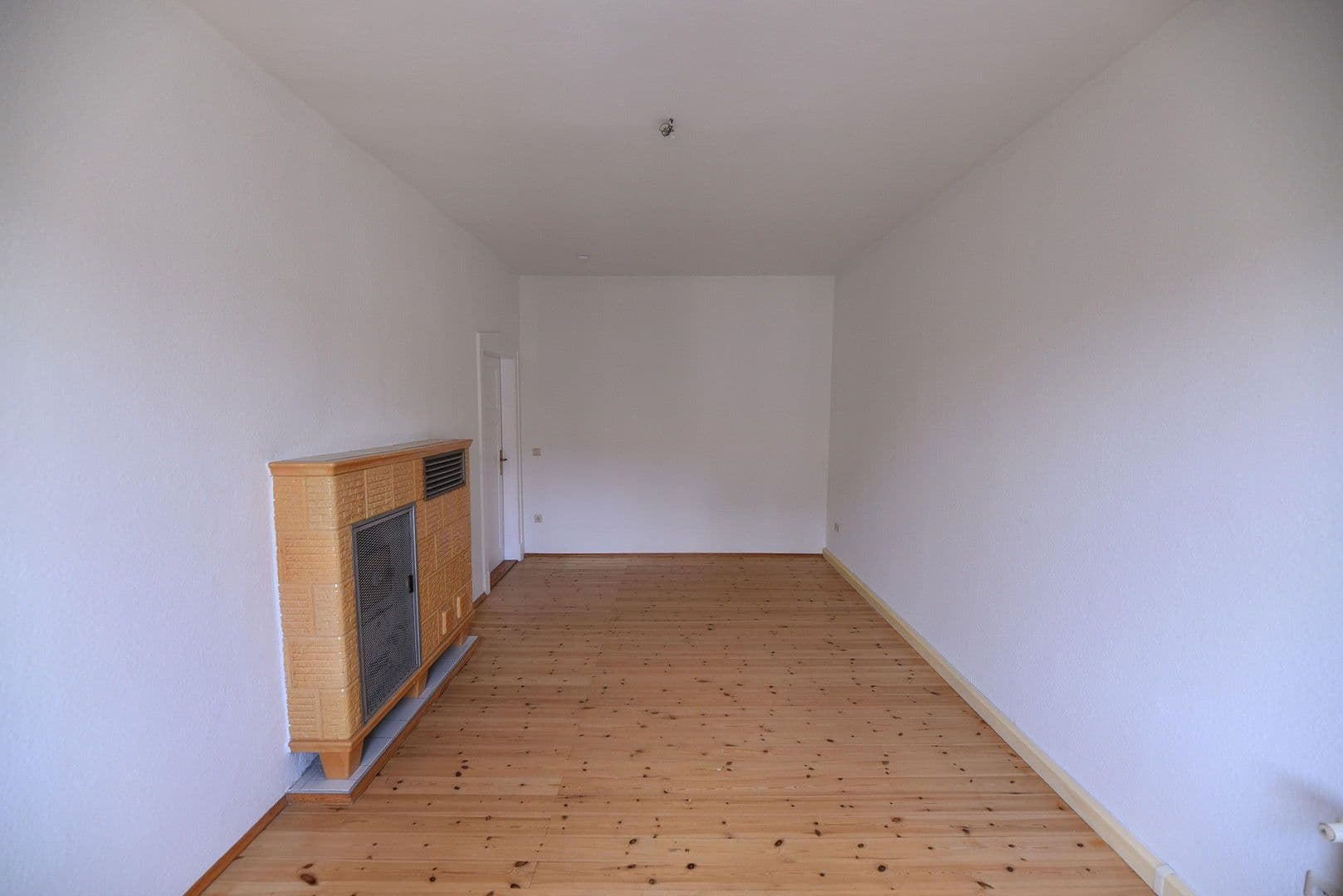 Prenájom bytu 4-izbový 132 m², Arnoldstraße 31, Dresden, Sasko Prenájom bytu 4-izbový 132 m², Arnoldstraße 31, Dresden, Sasko