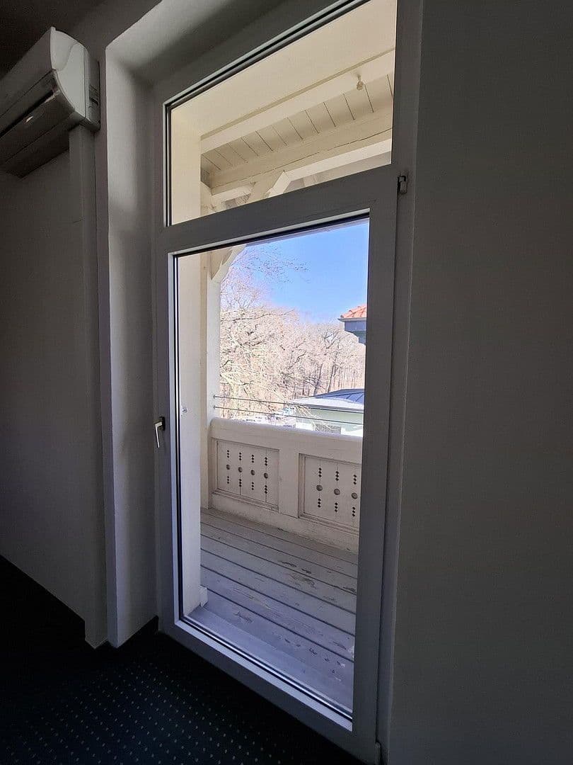 Prenájom kancelárie 250 m², Loebensteinstr. 38, Hannover, Dolné Sasko Prenájom kancelárie 250 m², Loebensteinstr. 38, Hannover, Dolné Sasko