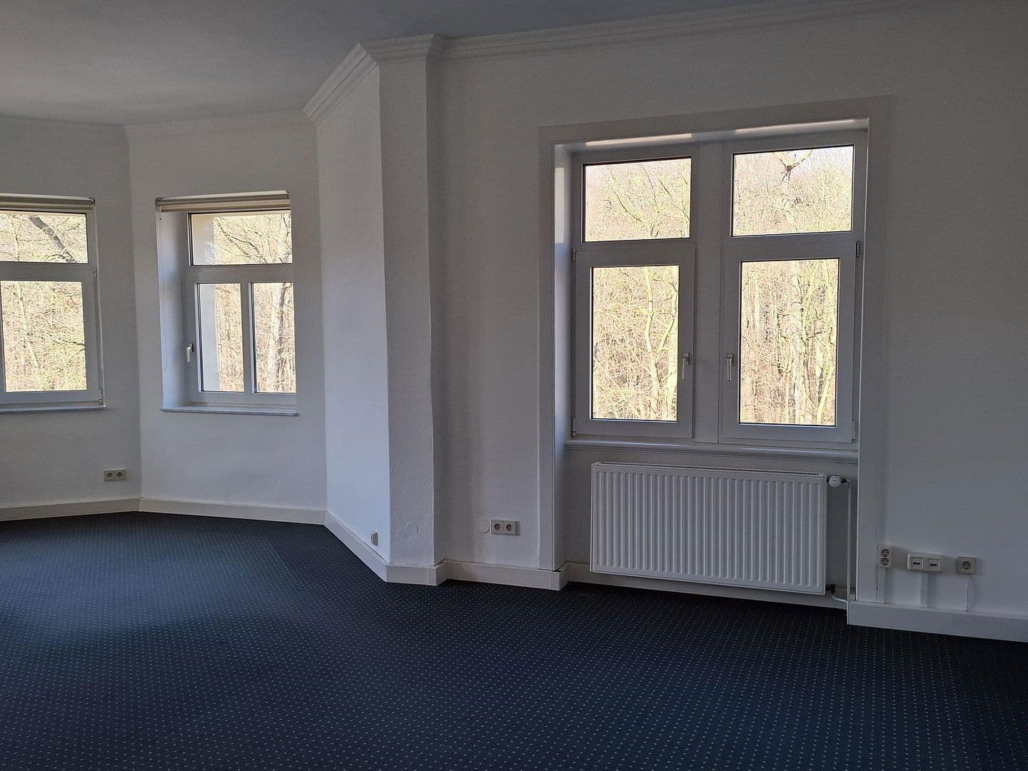 Prenájom kancelárie 250 m², Loebensteinstr. 38, Hannover, Dolné Sasko Prenájom kancelárie 250 m², Loebensteinstr. 38, Hannover, Dolné Sasko