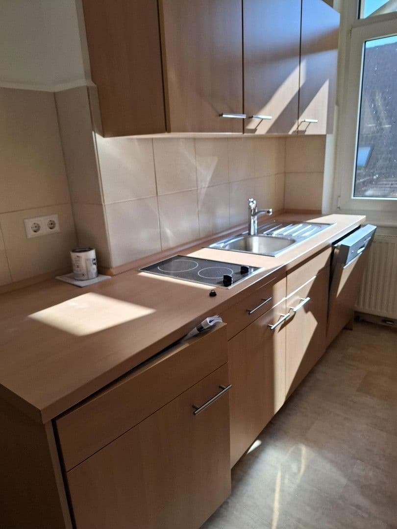 Prenájom kancelárie 250 m², Loebensteinstr. 38, Hannover, Dolné Sasko Prenájom kancelárie 250 m², Loebensteinstr. 38, Hannover, Dolné Sasko