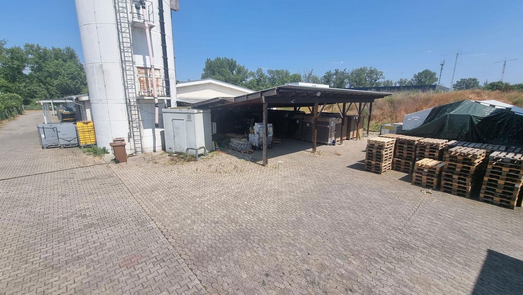 Predaj nebytového priestoru 2.800 m², Bauhofstr. 24, Lampertheim, Hesensko Predaj nebytového priestoru 2.800 m², Bauhofstr. 24, Lampertheim, Hesensko