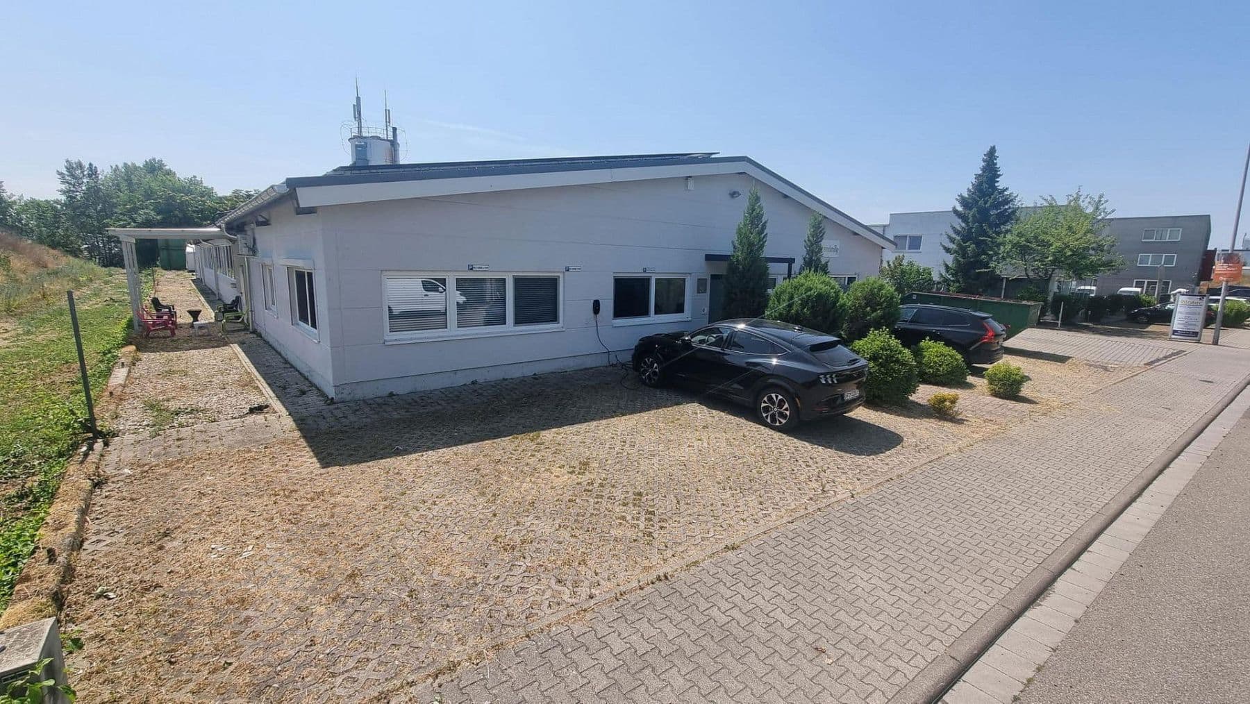 Predaj nebytového priestoru 2.800 m², Bauhofstr. 24, Lampertheim, Hesensko Predaj nebytového priestoru 2.800 m², Bauhofstr. 24, Lampertheim, Hesensko