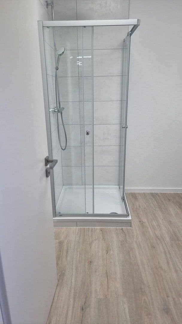 Predaj nebytového priestoru 2.800 m², Bauhofstr. 24, Lampertheim, Hesensko Predaj nebytového priestoru 2.800 m², Bauhofstr. 24, Lampertheim, Hesensko