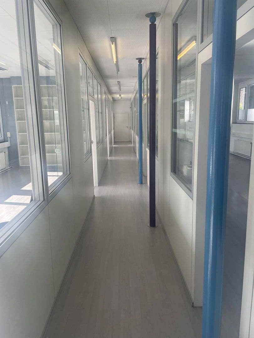 Prenájom kancelárie 222 m², Weil der Stadt, Bádensko-Wurttembersko Prenájom kancelárie 222 m², Weil der Stadt, Bádensko-Wurttembersko