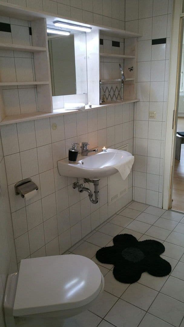 Prenájom bytu 3-izbový 68 m², Künzelsau, Bádensko-Wurttembersko Prenájom bytu 3-izbový 68 m², Künzelsau, Bádensko-Wurttembersko