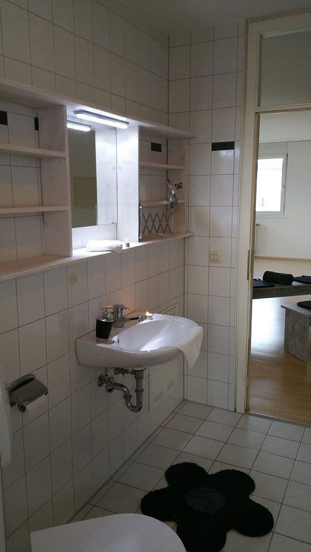 Prenájom bytu 3-izbový 68 m², Künzelsau, Bádensko-Wurttembersko Prenájom bytu 3-izbový 68 m², Künzelsau, Bádensko-Wurttembersko