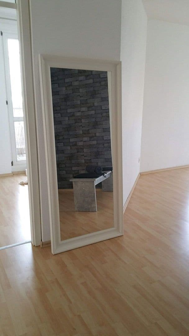 Prenájom bytu 3-izbový 68 m², Künzelsau, Bádensko-Wurttembersko Prenájom bytu 3-izbový 68 m², Künzelsau, Bádensko-Wurttembersko